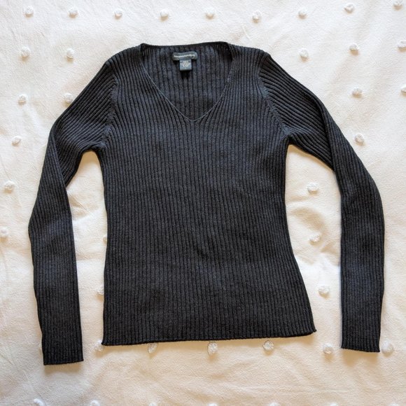 Charcoal Grey v-neck Banana Republic merino wool Sweater size L - Picture 1 of 4